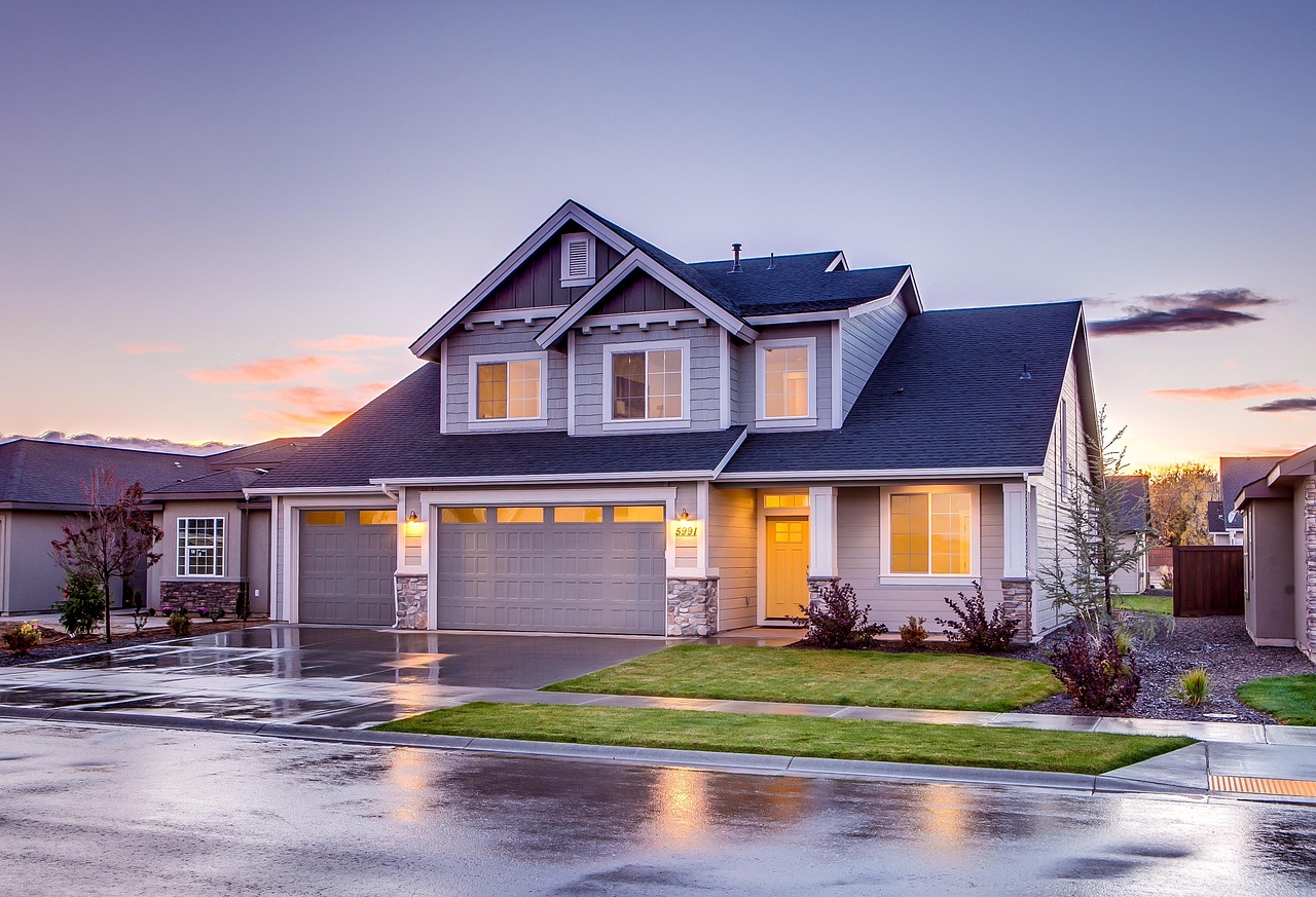 Painting Homes in Redhawk and Other Temecula Planned Neighborhoods